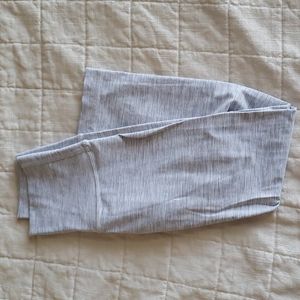 Lululemon leggings, 2